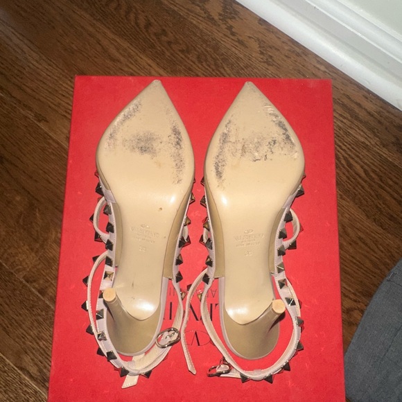 Valentino Tan Rockstud Heels - Picture 6 of 10